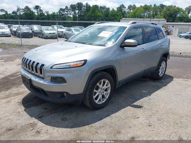 Jeep Cherokee Latitude 2015 1C4PJMCS8FW552240 Image 2