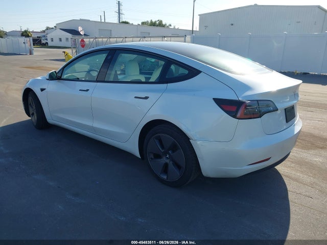 Tesla Model 3 Rear-wheel Drive 2023 5YJ3E1EA2PF423681 Image 3