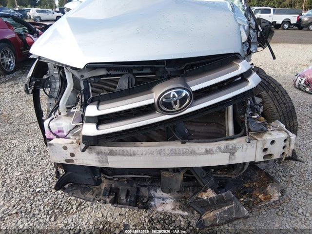 5TDJZRFH1KS982021 Toyota Highlander Xle