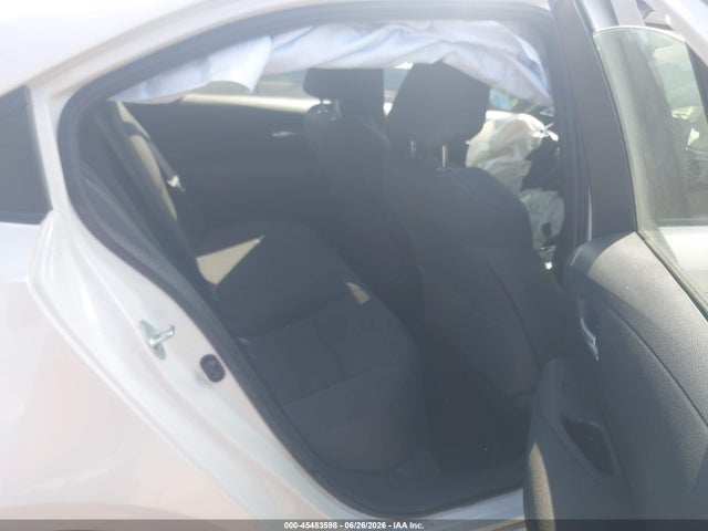 JTDEPRAE9LJ066223 Toyota COROLLA LE