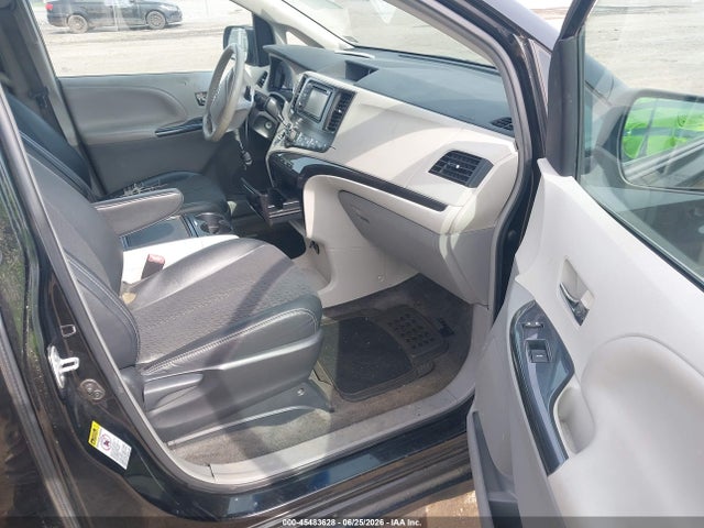 Auction sale of the 2014 Toyota Sienna Sport, vin: 5TDXK3DC6ES422714, lot number: 45483628