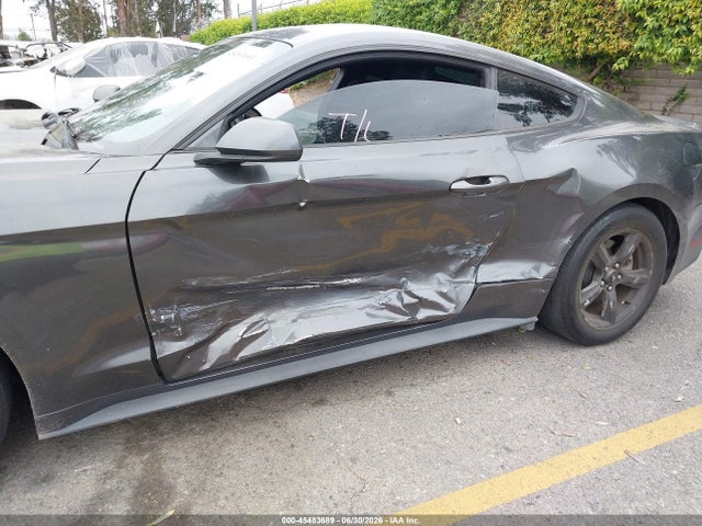1FA6P8AM4H5213978 Ford Mustang V6
