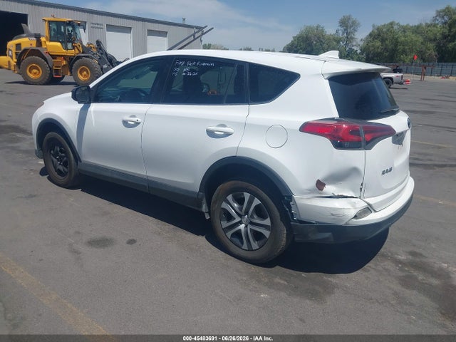 Toyota RAV4 LE 2017 2T3ZFREVXHW364352 Image 3