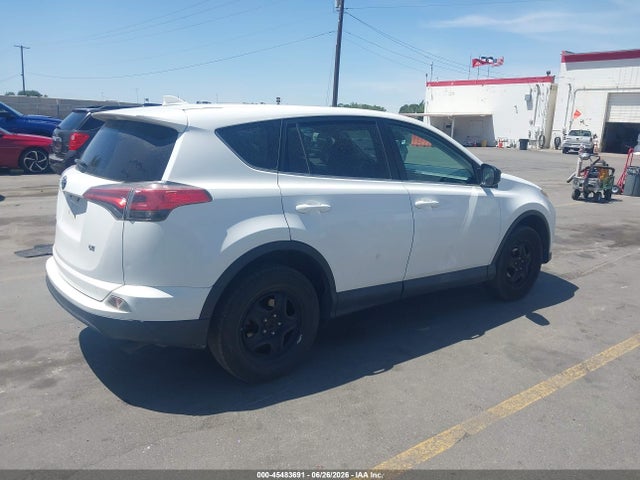 Toyota RAV4 LE 2017 2T3ZFREVXHW364352 Image 4