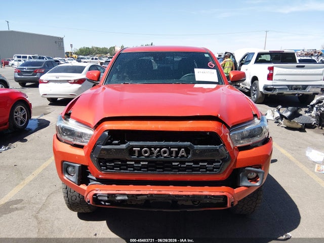 3TMCZ5AN0JM138565 Toyota Tacoma Trd Off Road
