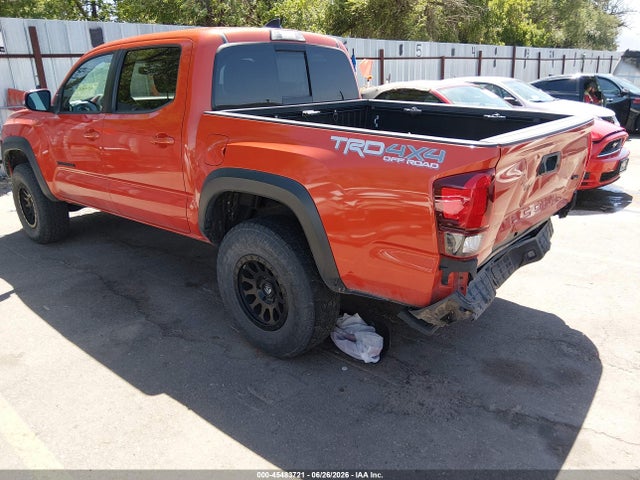 3TMCZ5AN0JM138565 Toyota Tacoma Trd Off Road