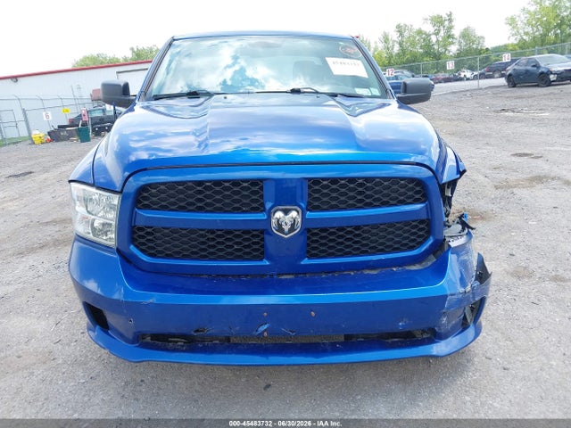 45483732 :رقم المزاد ، 1C6RR7FG2JS263856 vin ، 2018 Ram 1500 Express  4x4 6'4 Box مزاد بيع
