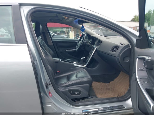 Продаж на аукціоні авто 2013 Volvo S60 T5/t5 Platinum/t5 Premier/t5 Premier Plus, vin: YV1612FS7D2171800, номер лоту: 45483769