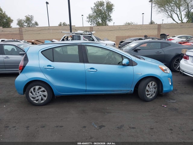 JTDKDTB3XF1110644 Toyota Prius C Two