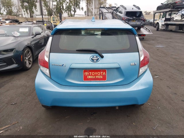 JTDKDTB3XF1110644 Toyota Prius C Two