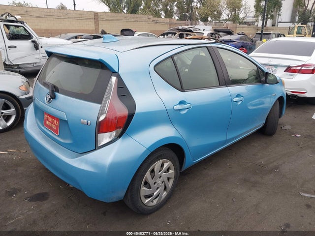 JTDKDTB3XF1110644 Toyota Prius C Two