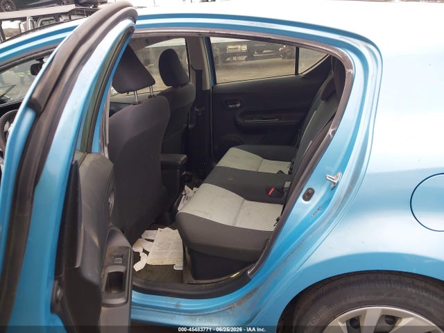 JTDKDTB3XF1110644 Toyota Prius C Two