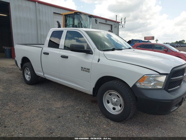 RAM 1500 Tradesman 4x2 6'4 Box 2017 1C6RR6FG2HS622188 головне зображення