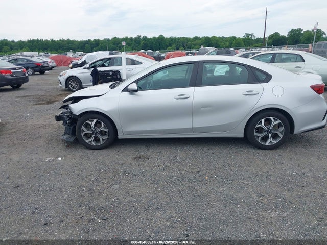 Aukcja sprzedaży 2021 Kia Forte Lxs, vin: 3KPF24AD1ME327288, numer aukcji: 45483914