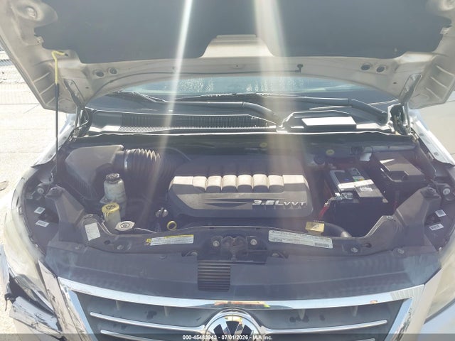 2011 Volkswagen Routan Se მანქანა იყიდება აუქციონზე, vin: 2V4RW3DG6BR739855, აუქციონის ნომერი: 45483943