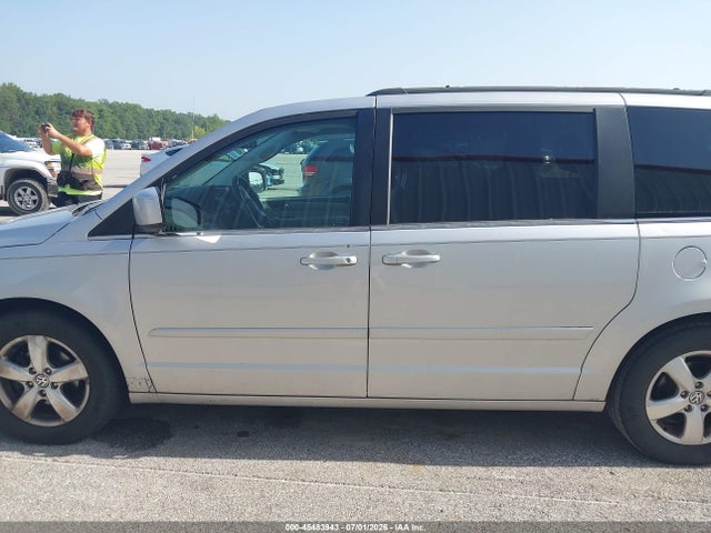 2011 Volkswagen Routan Se მანქანა იყიდება აუქციონზე, vin: 2V4RW3DG6BR739855, აუქციონის ნომერი: 45483943