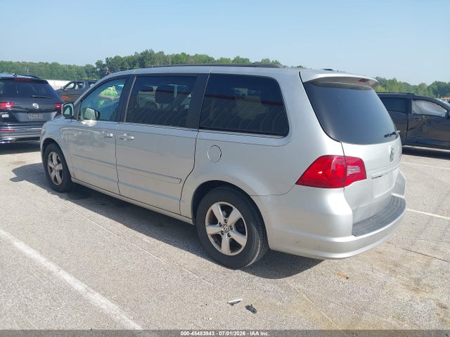 2011 Volkswagen Routan Se მანქანა იყიდება აუქციონზე, vin: 2V4RW3DG6BR739855, აუქციონის ნომერი: 45483943