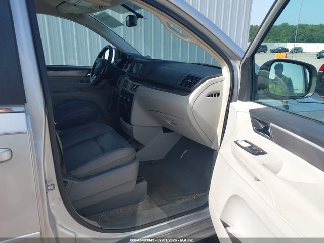 2011 Volkswagen Routan Se მანქანა იყიდება აუქციონზე, vin: 2V4RW3DG6BR739855, აუქციონის ნომერი: 45483943