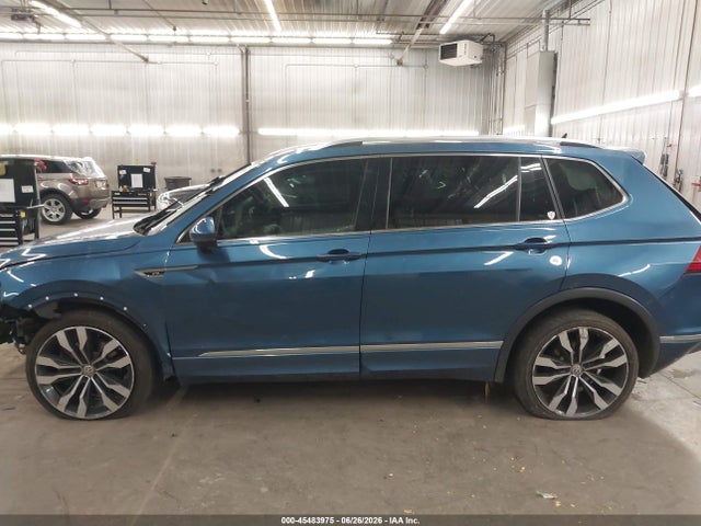 Продаж на аукціоні авто 2019 Volkswagen Tiguan 2.0t Sel Premium/2.0t Sel Premium R-line, vin: 3VV4B7AX3KM072196, номер лоту: 45483975