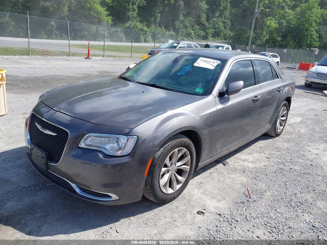 Auction sale of the 2015 Chrysler 300 Limited, vin: 2C3CCAAG6FH818475, lot number: 45484020