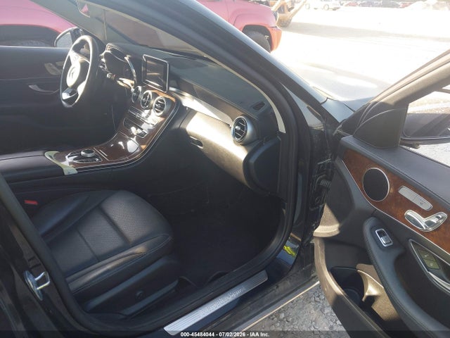 Aukcja sprzedaży 2017 Mercedes-benz C 300 Luxury 4matic, vin: 55SWF4KBXHU208428, numer aukcji: 45484044