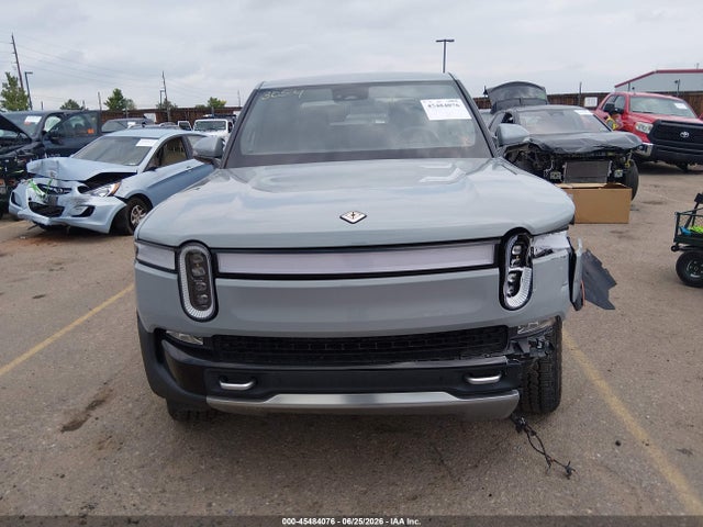 Rivian R1t Adventure 2022 7FCTGAAA5NN009948 Image 13
