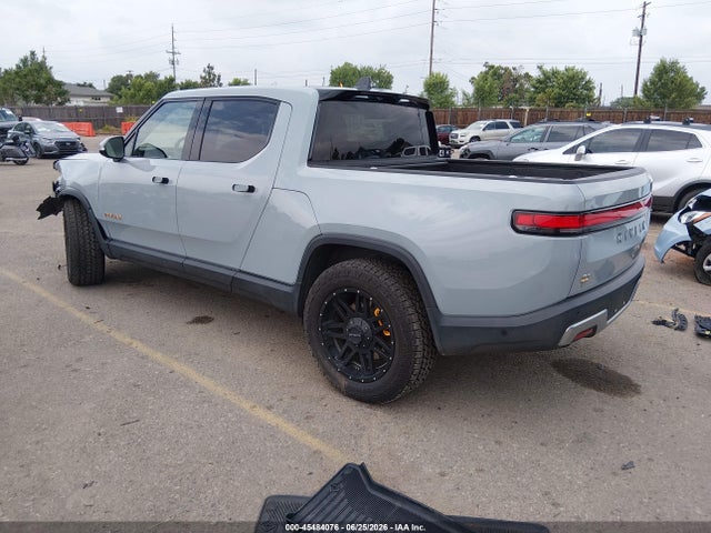 Rivian R1t Adventure 2022 7FCTGAAA5NN009948 Image 3