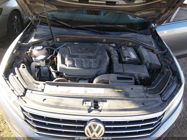 1VWBA7A31JC024148 Volkswagen Passat 2.0t Se