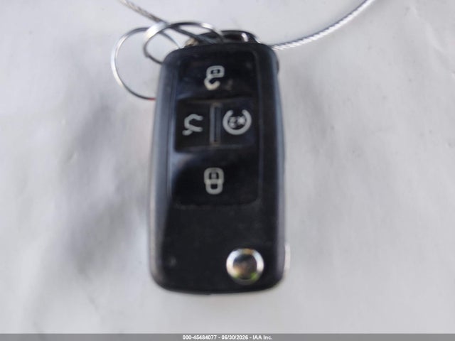 1VWBA7A31JC024148 Volkswagen Passat 2.0t Se