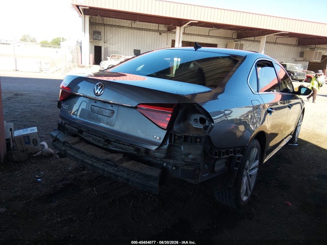 1VWBA7A31JC024148 Volkswagen Passat 2.0t Se