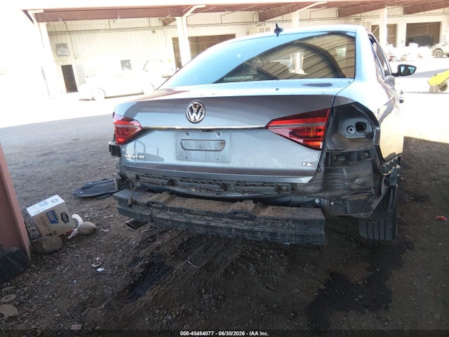1VWBA7A31JC024148 Volkswagen Passat 2.0t Se
