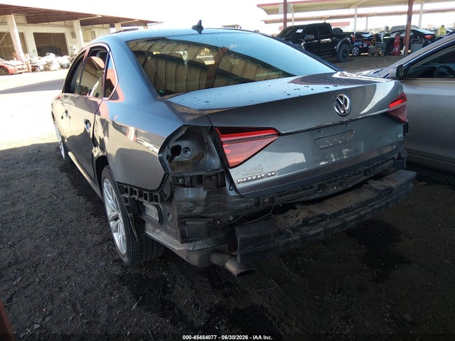 1VWBA7A31JC024148 Volkswagen Passat 2.0t Se