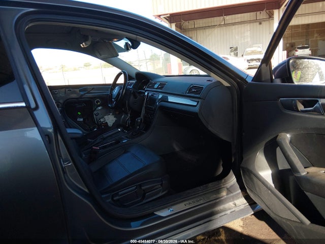 1VWBA7A31JC024148 Volkswagen Passat 2.0t Se