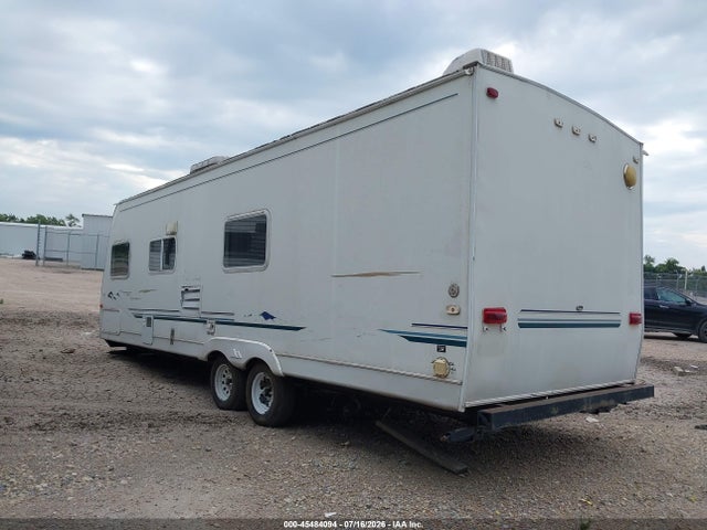 Auction sale of the 2002 Keystone Rv Travel Trailer, vin: 4YDT2802X22032059, lot number: 45484094