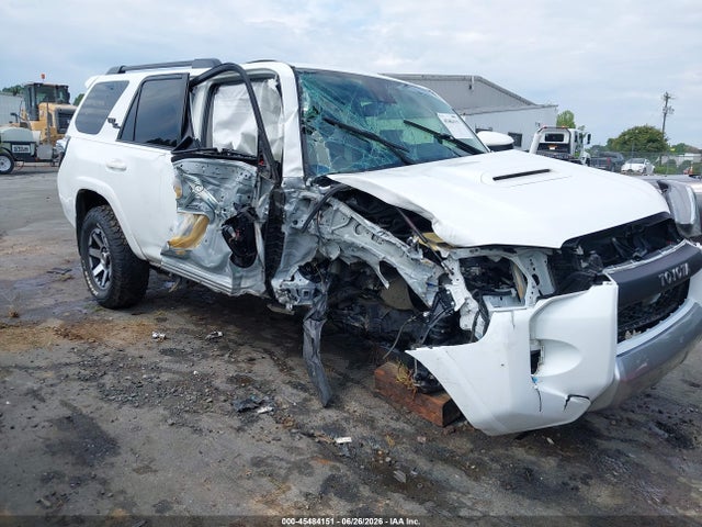 Продаж на аукціоні авто 2020 Toyota 4runner Trd Off Road, vin: JTEBU5JRXL5810696, номер лоту: 45484151
