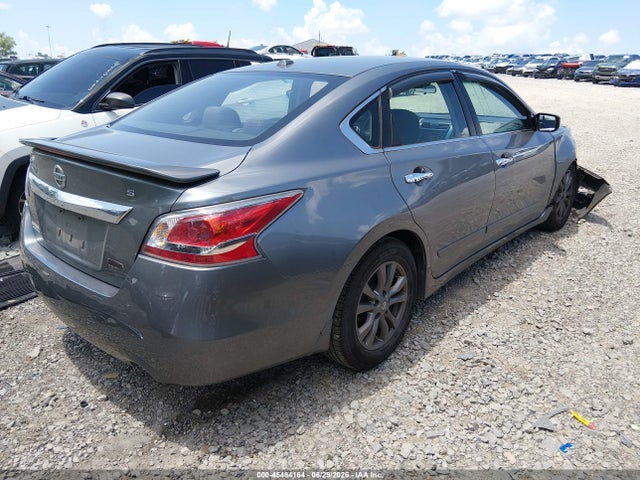 Nissan Altima 2.5 S 2015 1N4AL3AP3FC569656 Image 4