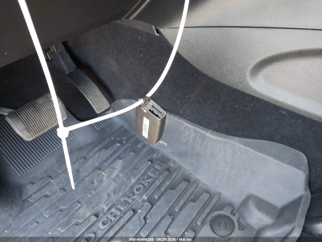 2021 Jeep Grand Cherokee Limited 4x4 მანქანა იყიდება აუქციონზე, vin: 1C4RJFBT2MC789867, აუქციონის ნომერი: 45484209