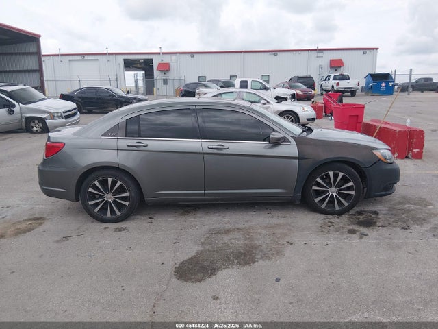 Aukcja sprzedaży 2013 Chrysler 200 Limited, vin: 1C3CCBCGXDN577625, numer aukcji: 45484224