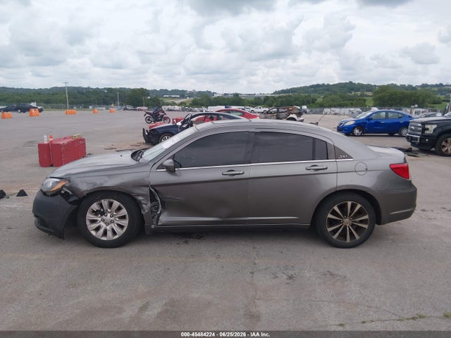Aukcja sprzedaży 2013 Chrysler 200 Limited, vin: 1C3CCBCGXDN577625, numer aukcji: 45484224