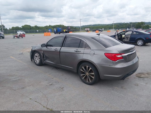 Aukcja sprzedaży 2013 Chrysler 200 Limited, vin: 1C3CCBCGXDN577625, numer aukcji: 45484224