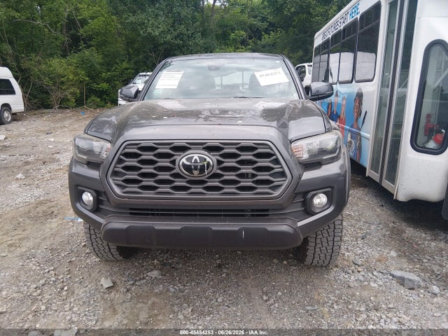 3TMCZ5AN4NM475407 Toyota Tacoma Trd Off Road