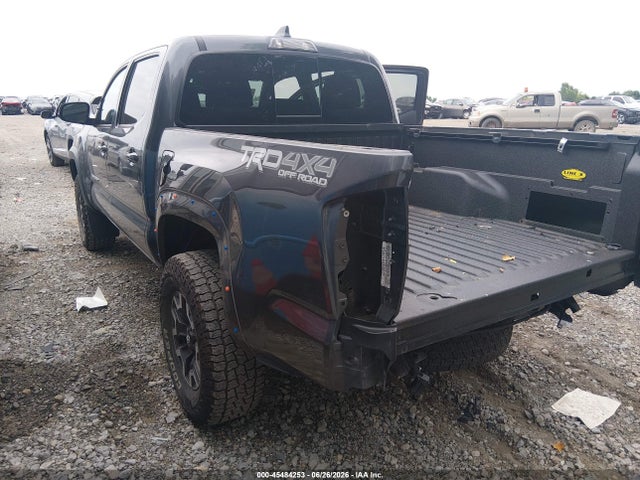45484253 :رقم المزاد ، 3TMCZ5AN4NM475407 vin ، 2022 Toyota Tacoma Trd Off Road مزاد بيع