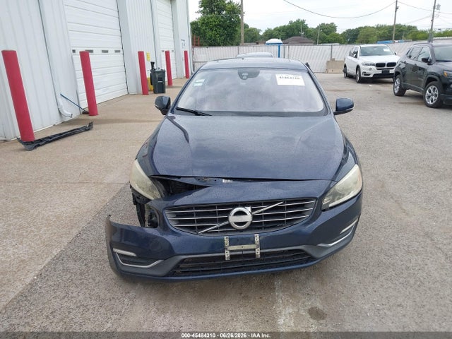 2014 Volvo S60 T5 მანქანა იყიდება აუქციონზე, vin: YV1612FS5E2285151, აუქციონის ნომერი: 45484310