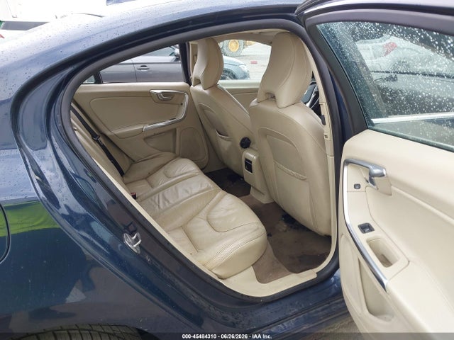 2014 Volvo S60 T5 მანქანა იყიდება აუქციონზე, vin: YV1612FS5E2285151, აუქციონის ნომერი: 45484310