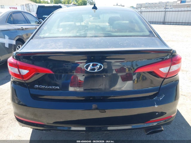 Hyundai SONATA SE 2017 5NPE24AF7HH547663 Image 16