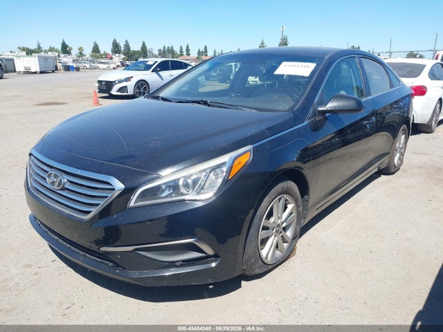 Hyundai SONATA SE 2017 5NPE24AF7HH547663 Image 2