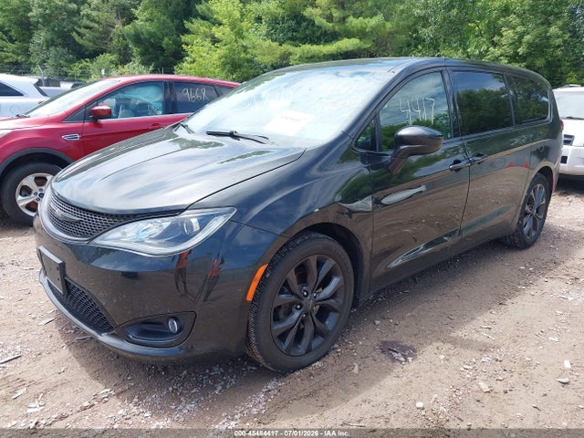 2020 Chrysler Pacifica Touring მანქანა იყიდება აუქციონზე, vin: 2C4RC1FG0LR150483, აუქციონის ნომერი: 45484417