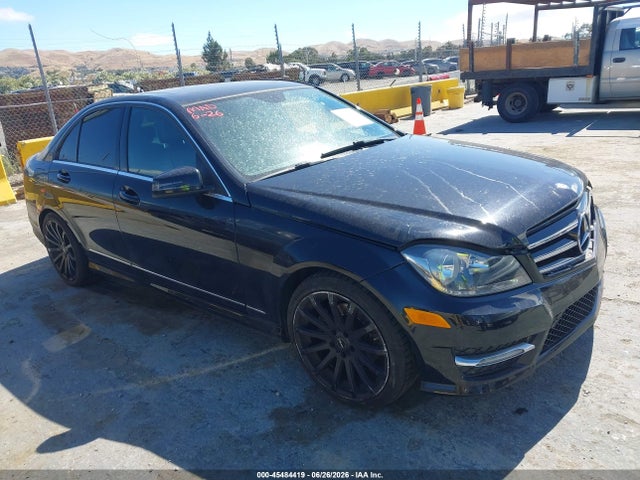 Mercedes-Benz C 250 Sport 2014 WDDGF4HB6EA961848 zdjęcie główne