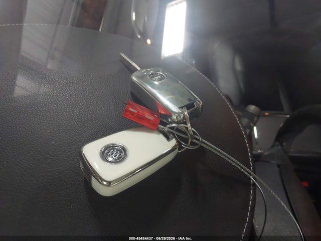 2011 Buick Lacrosse Cxl მანქანა იყიდება აუქციონზე, vin: 1G4GC5ED2BF278800, აუქციონის ნომერი: 45484437