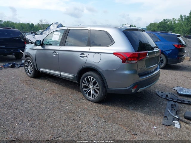 2018 Mitsubishi Outlander Es მანქანა იყიდება აუქციონზე, vin: JA4AZ3A38JZ056473, აუქციონის ნომერი: 45484470